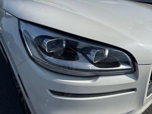 Used 2022 Lincoln Aviator Grand Touring w/ Equipment Group 301A AWD/4WD image 12