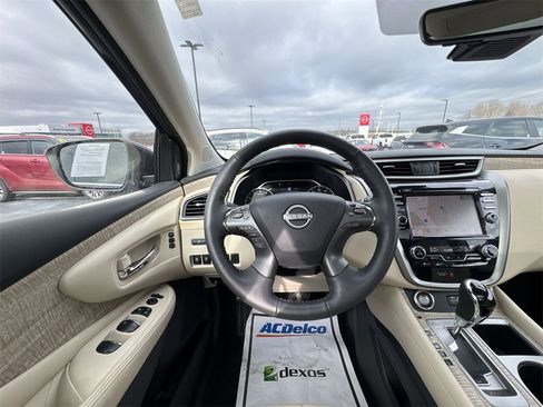 Used 2024 Nissan Murano SL image 14