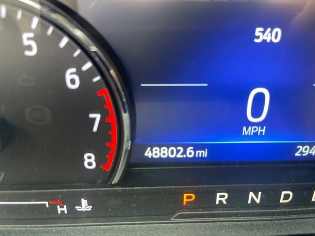 Used 2022 Ford Explorer XLT w/ Equipment Group 202A AWD/4WD image 10