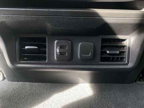 Used 2022 Chevrolet Silverado 1500 LT image 50