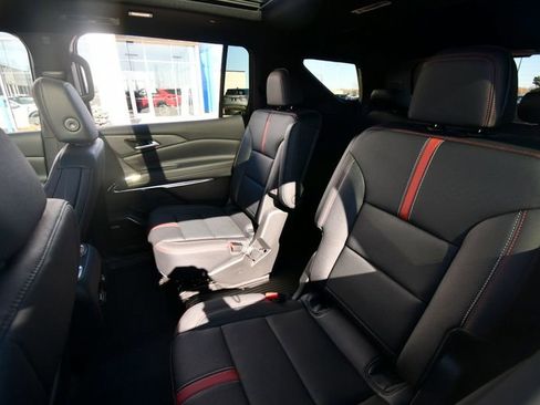 New 2026 Chevrolet Traverse RS AWD/4WD image 11
