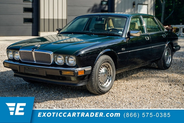 Used 1988 Jaguar XJ6 RWD image 1