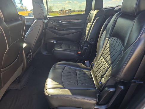 Used 2024 Buick Enclave Avenir w/ Trailering Package, 5000 lbs. image 15