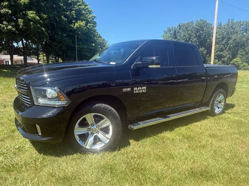 Used 2014 RAM 1500 Sport w/ Convenience Group AWD/4WD image 7