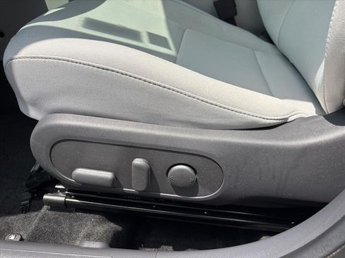 Certified 2025 Hyundai Kona SEL FWD image 14