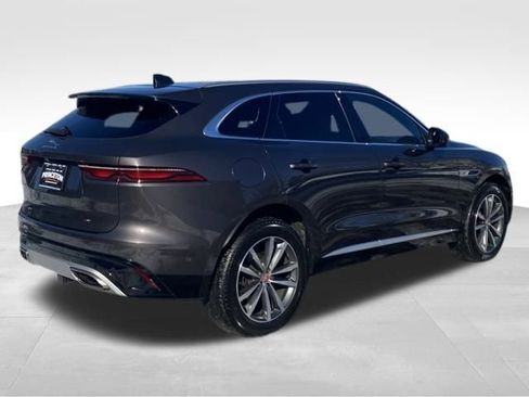 Used 2021 Jaguar F-PACE S image 7