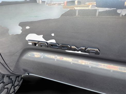 Used 2023 Toyota Tacoma TRD Sport image 42