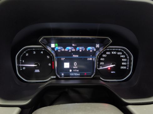 Used 2021 GMC Yukon SLT w/ Rear Media and Nav Package AWD/4WD image 10