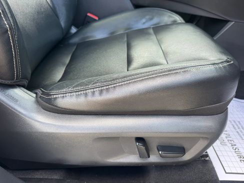 Used 2021 Nissan Rogue SL FWD image 39