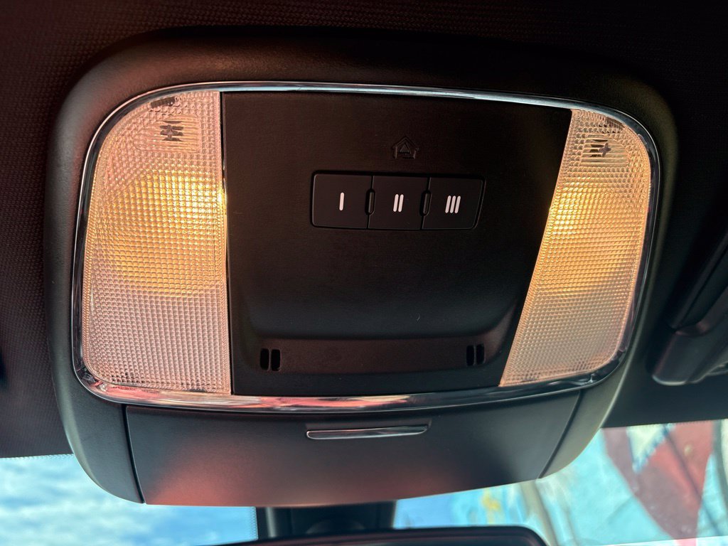 Used 2022 Dodge Charger GT RWD image 15