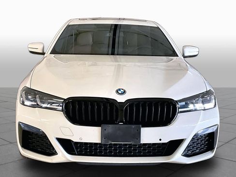 Used 2023 BMW 530e w/ M Sport Package RWD image 3