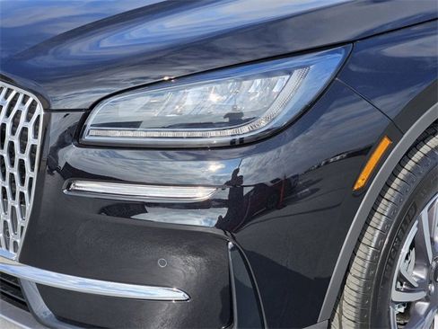 New 2026 Lincoln Corsair Premiere image 8