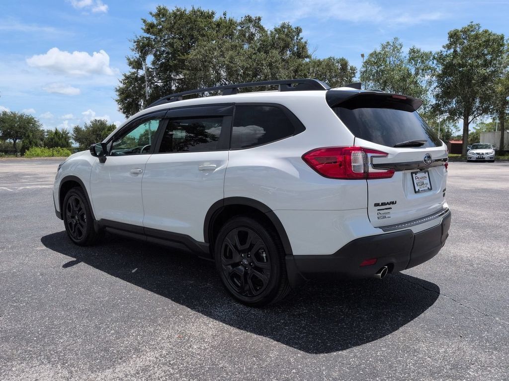 Used 2024 Subaru Ascent Onyx Edition AWD/4WD image 6