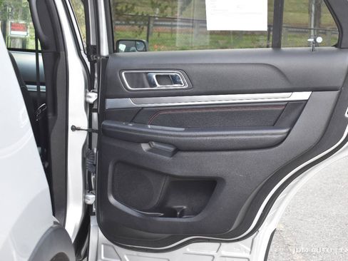 Used 2017 Ford Explorer Sport AWD/4WD image 11