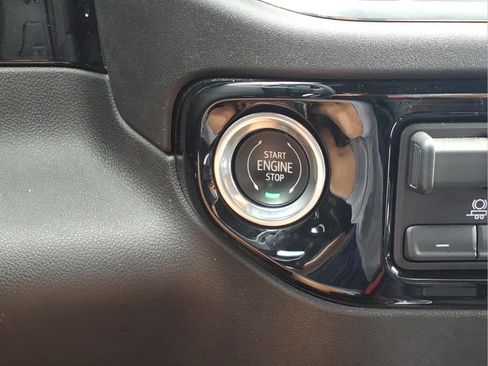 Used 2024 Chevrolet Silverado 1500 LTZ image 11