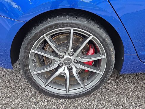 Used 2019 Genesis G70 3.3T Advanced RWD image 7