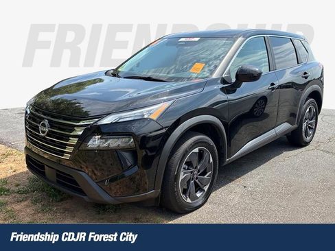 Used 2025 Nissan Rogue SV FWD image 1