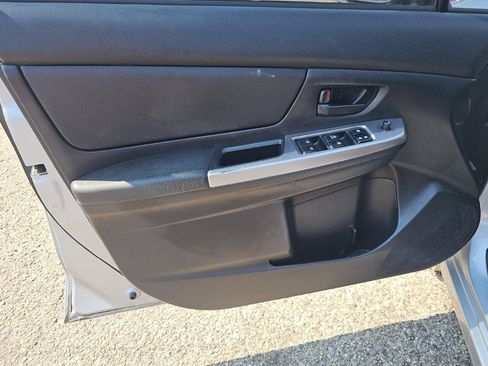 Used 2016 Subaru Impreza 2.0i AWD/4WD image 9