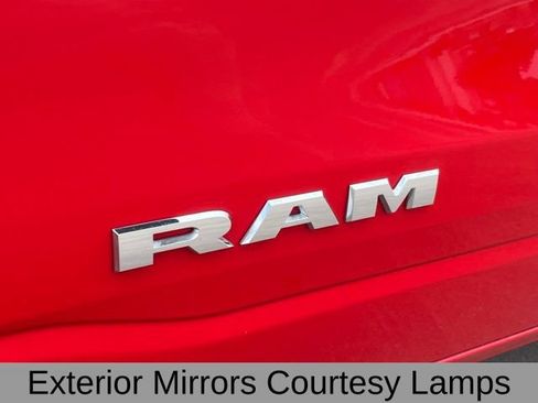 Used 2025 RAM 1500 Big Horn AWD/4WD image 13
