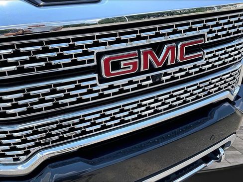 Used 2021 GMC Sierra 2500 Denali w/ Denali Ultimate Package AWD/4WD image 29
