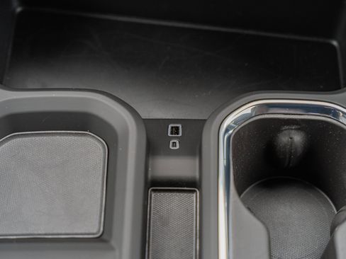 Used 2025 GMC Sierra 3500 Denali w/ Denali Reserve Package image 50