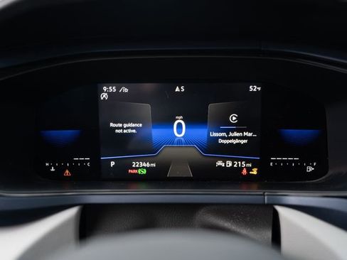 Used 2022 Volkswagen Taos SE w/ Panoramic Sunroof Package image 24