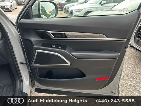 Used 2021 Kia Telluride EX w/ EX Premium Package AWD/4WD image 28
