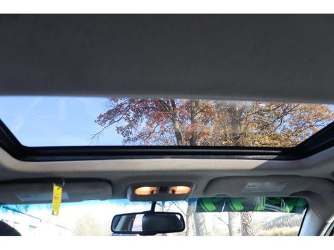 Used 2009 Ford Fusion SEL image 10