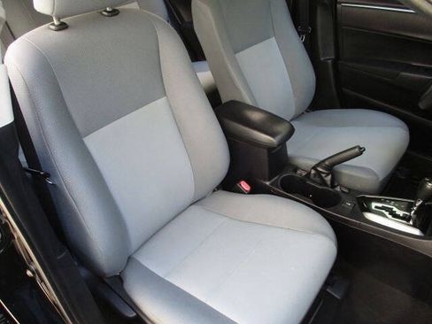Used 2014 Toyota Corolla L FWD image 12