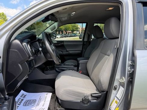 Used 2019 Toyota Tacoma SR w/ SR Convenience Package RWD image 14