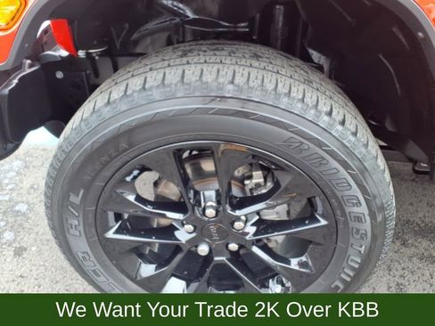 Used 2021 Jeep Wrangler Unlimited Sahara image 32