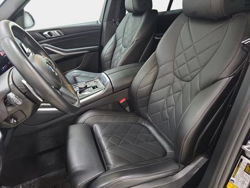 Used 2024 BMW X5 xDrive40i w/ M Sport Package AWD/4WD image 11