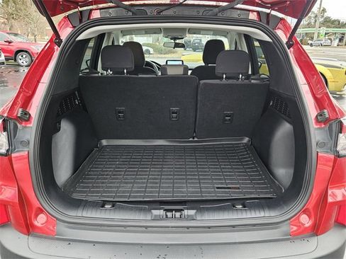 Used 2022 Ford Escape SE w/ Cold Weather Package image 13