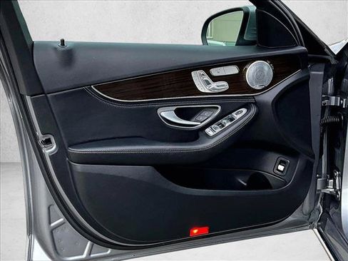 Used 2015 Mercedes-Benz C 300 4MATIC Sedan image 17