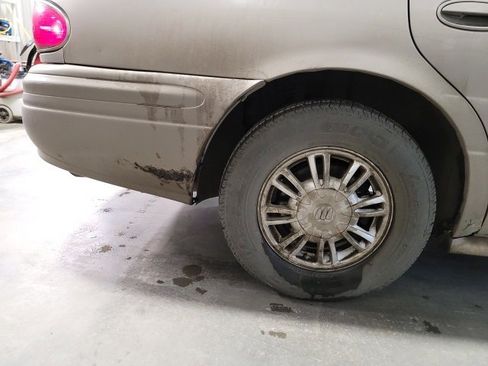 Used 2004 Buick Le Sabre Custom image 8