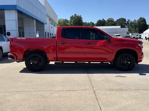Used 2024 Chevrolet Silverado 1500 Custom w/ Turbomax Blackout Package AWD/4WD image 2