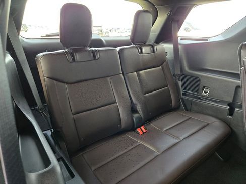 Used 2025 Ford Explorer Platinum w/ LUX Leather Package AWD/4WD image 25