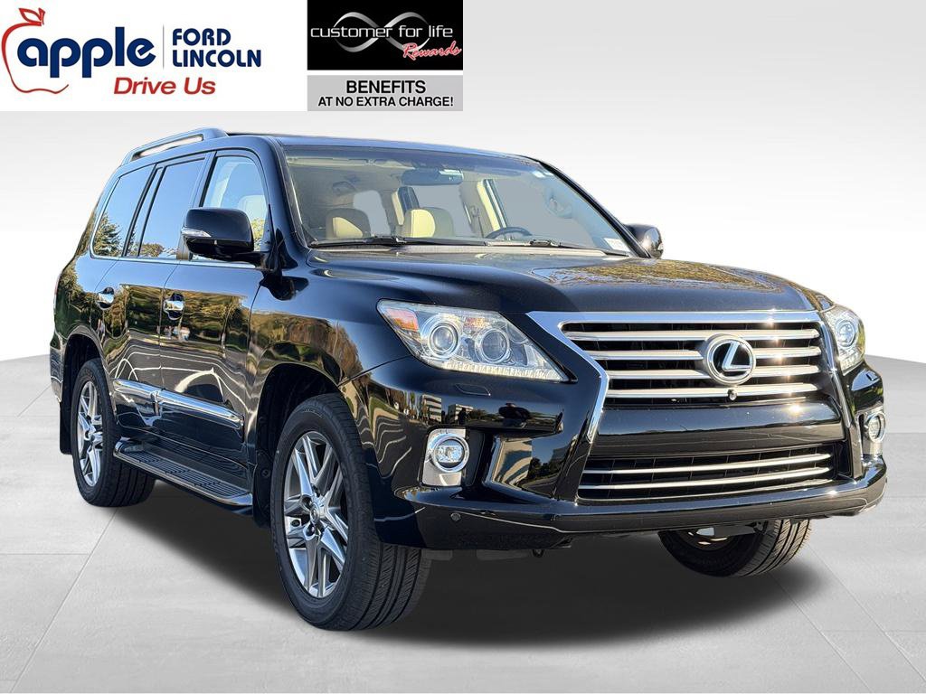 Used 2015 Lexus LX 570 4WD w/ Luxury Package image 1