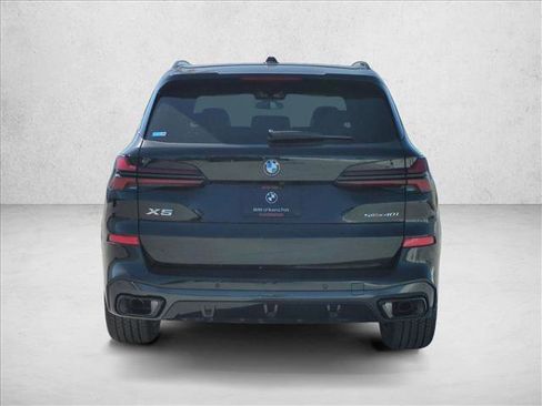 New 2026 BMW X5 sDrive40i image 8