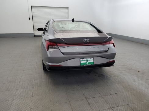 Used 2023 Hyundai Elantra Blue FWD image 6
