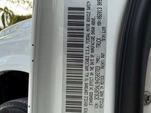 Certified 2017 RAM 2500 Laramie w/ Sport Appearance Group image 62