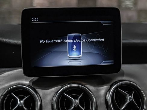 Used 2018 Mercedes-Benz GLA 250 4MATIC image 28