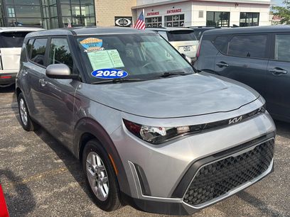 Used 2025 Kia Soul LX w/ LX Technology Package