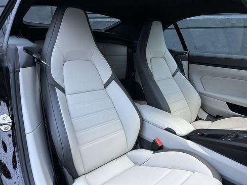 Certified 2026 Porsche 911 Carrera GTS image 24