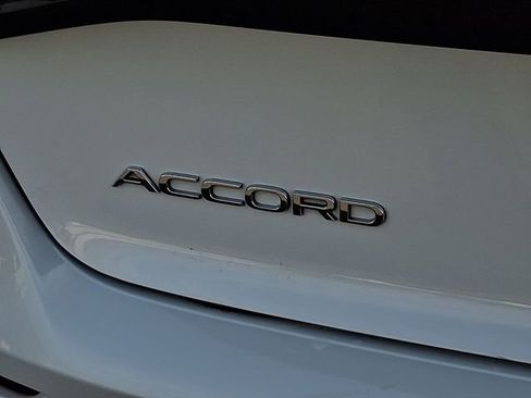Certified 2025 Honda Accord LX image 29