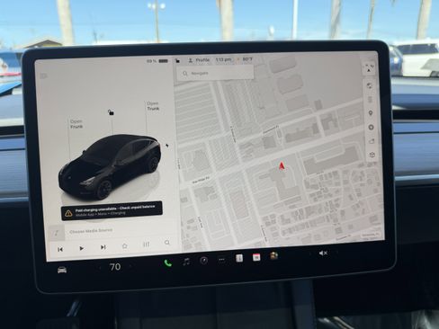 Used 2023 Tesla Model Y Long Range image 22