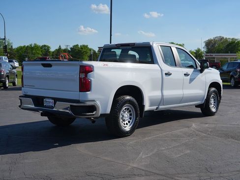 Used 2021 Chevrolet Silverado 1500 W/T w/ WT Fleet Convenience Package AWD/4WD image 3