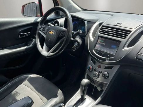 Used 2015 Chevrolet Trax LT w/ LT Plus Package AWD/4WD image 8