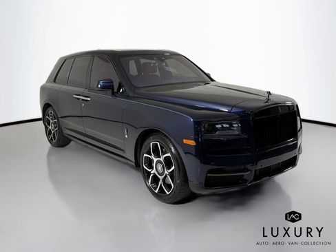 Used 2022 Rolls-Royce Cullinan Black Badge w/ Dark Exterior Package AWD/4WD image 3