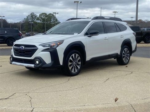 Used 2025 Subaru Outback Limited w/ Popular Package #2 image 5